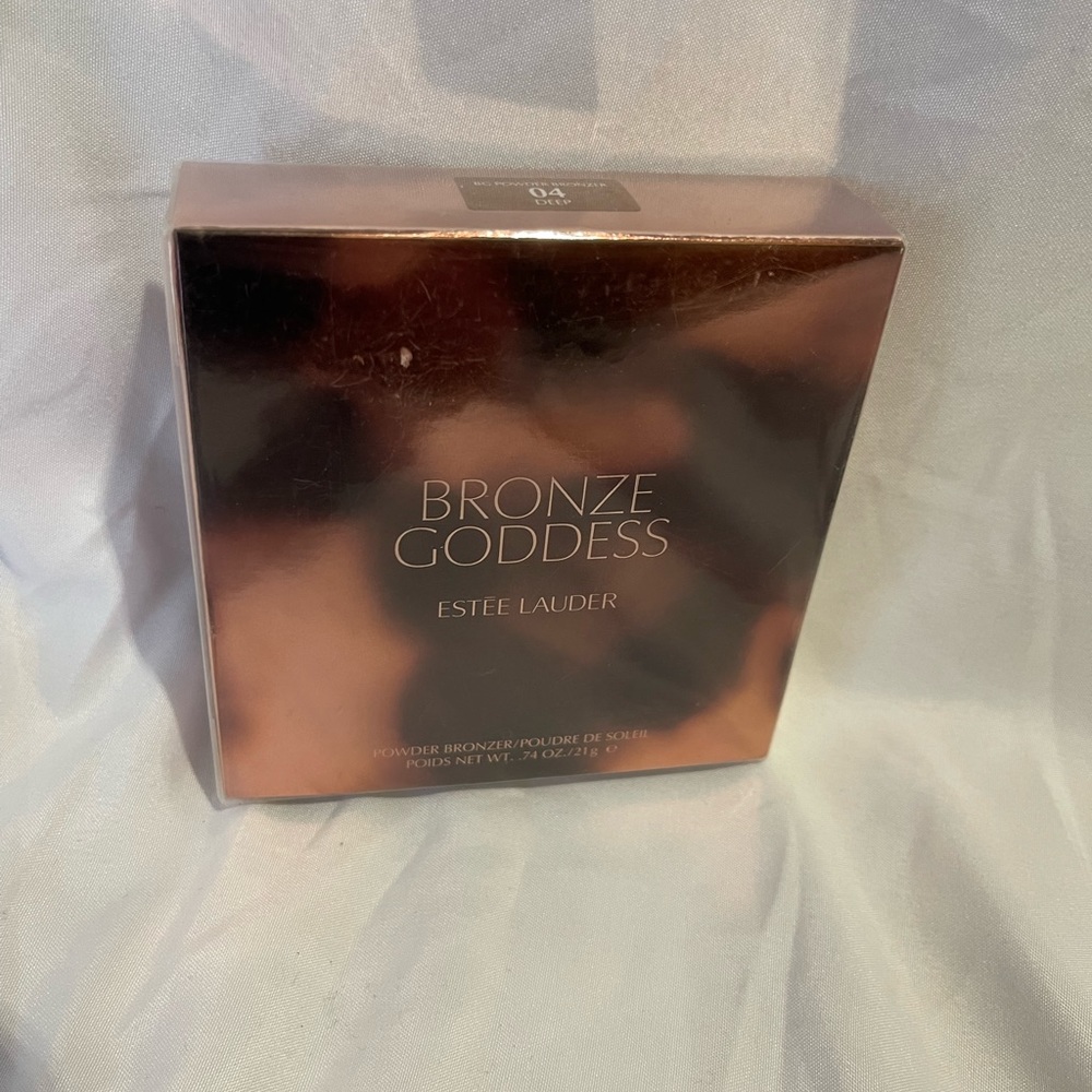 New Estée Lauder Bronze Goddess powder bronzer